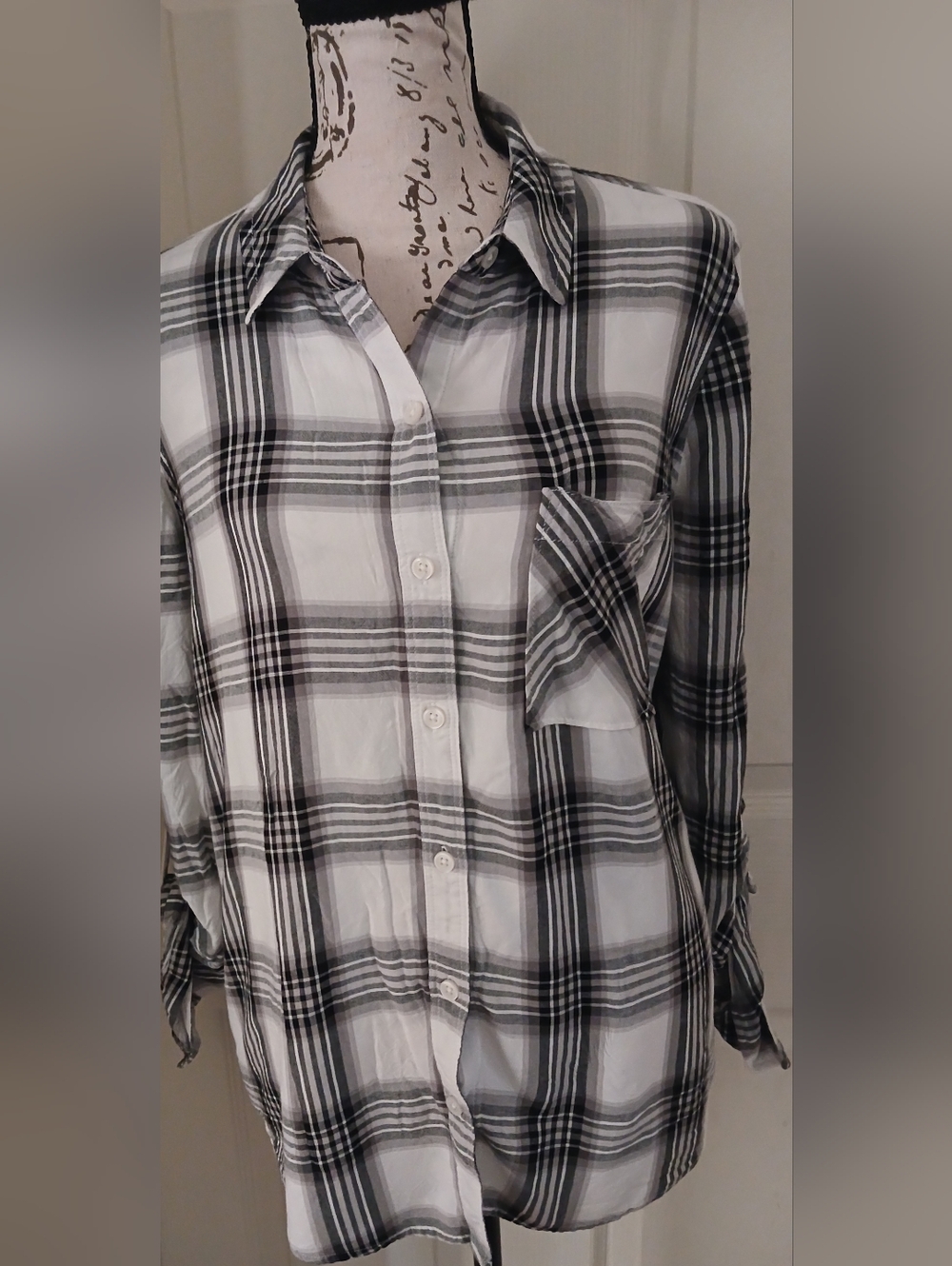5/$25 SO Black and White Plaid Button Down Shirt